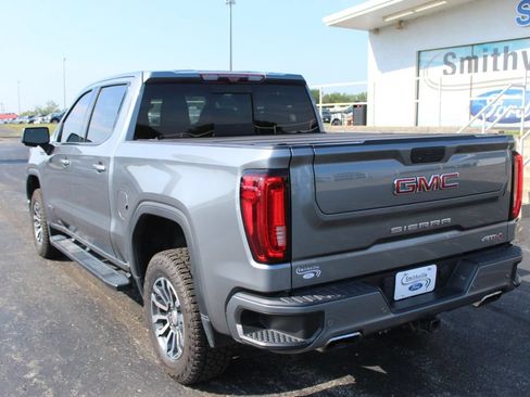 Used 2020 GMC Sierra 1500 AT4 w/ AT4 Premium Package AWD/4WD image 3