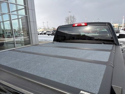 Used 2018 Chevrolet Silverado 1500 LT w/ All Star Edition image 10