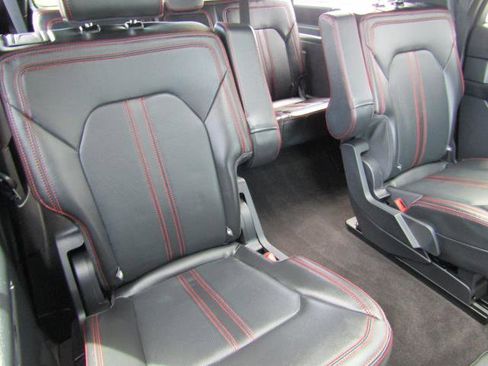 Certified 2022 Ford Expedition Max Limited AWD/4WD image 11