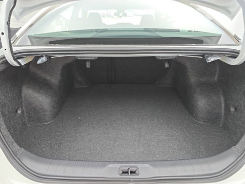 New 2025 Nissan Altima 2.5 SR image 12