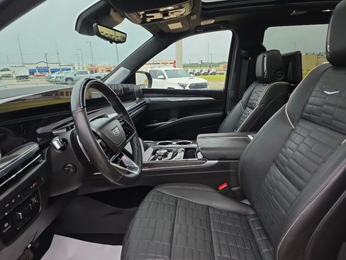 Used 2025 Cadillac Escalade V w/ LPO, Floor Liner Package AWD/4WD image 7