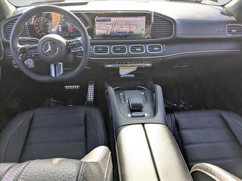 New 2026 Mercedes-Benz GLS 580 4MATIC image 14