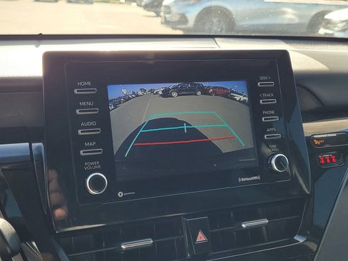 Used 2022 Toyota Camry SE image 24
