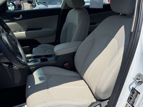 Used 2018 Kia Optima LX FWD image 8