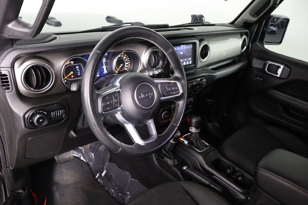 Used 2021 Jeep Wrangler Unlimited Sahara AWD/4WD image 25