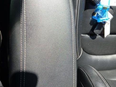 Used 2020 Ford Escape SE Sport image 38