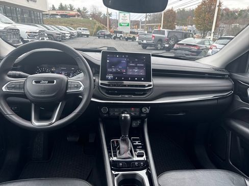 Used 2022 Jeep Compass Trailhawk image 15