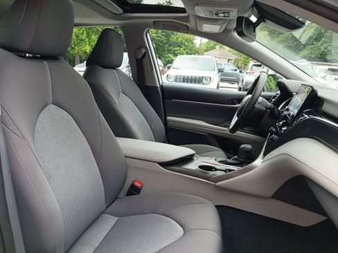 Used 2024 Toyota Camry LE w/ Convenience Package FWD image 16
