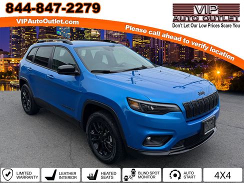 Used 2023 Jeep Cherokee Altitude Lux image 1