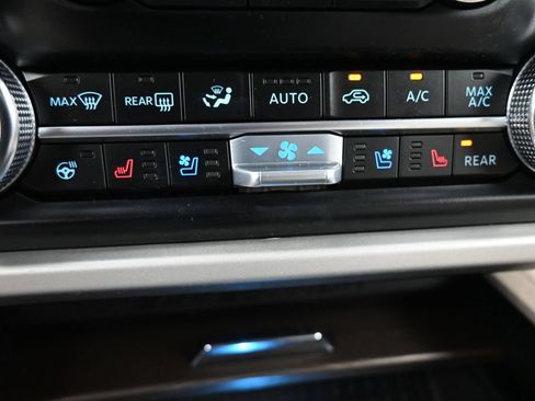 Used 2023 Ford Expedition Limited AWD/4WD image 15