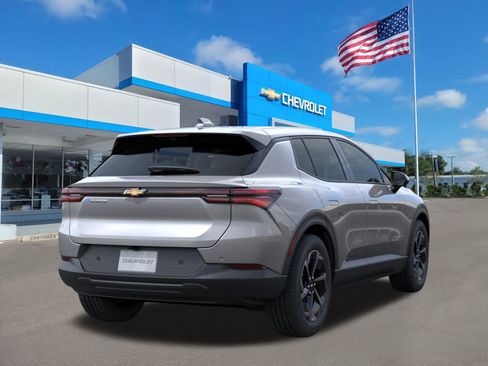 New 2026 Chevrolet Equinox EV LT image 4