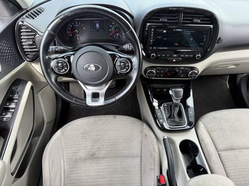 Used 2021 Kia Soul EX FWD image 11