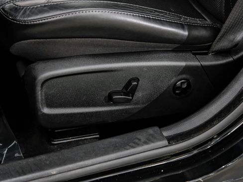 Used 2015 Dodge Charger R/T w/ Plus Group RWD image 44