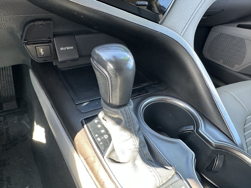 Used 2022 Toyota Camry SE FWD image 31