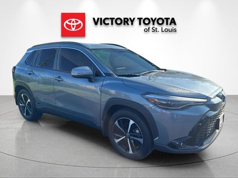 Used 2024 Toyota Corolla Cross AWD Hybrid w/ Convenience Package image 1