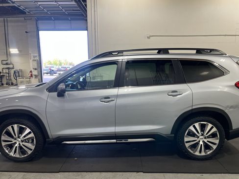 Used 2020 Subaru Ascent Limited w/ Technology Package AWD/4WD image 9