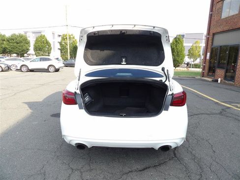 Used 2018 INFINITI Q50 Luxe w/ Cargo Package (L95) image 9