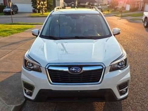 Used 2019 Subaru Forester Limited AWD/4WD image 4
