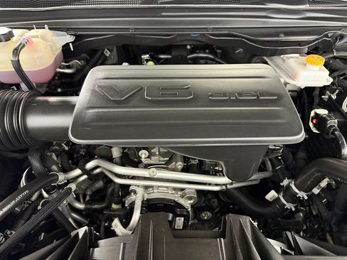Certified 2025 RAM 1500 Tradesman AWD/4WD image 29