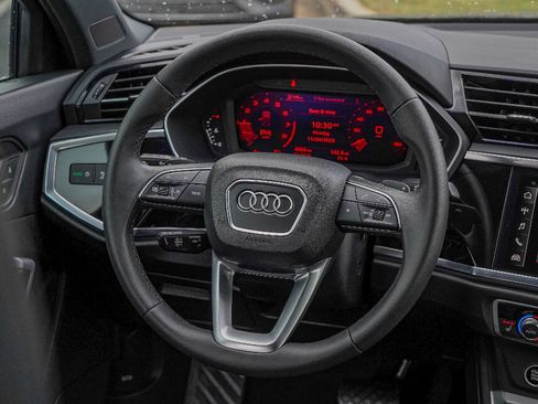 Certified 2025 Audi Q3 2.0T Premium Plus w/ Premium Plus Package image 25