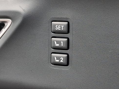 Used 2024 Subaru Ascent Limited w/ Technology Package AWD/4WD image 24