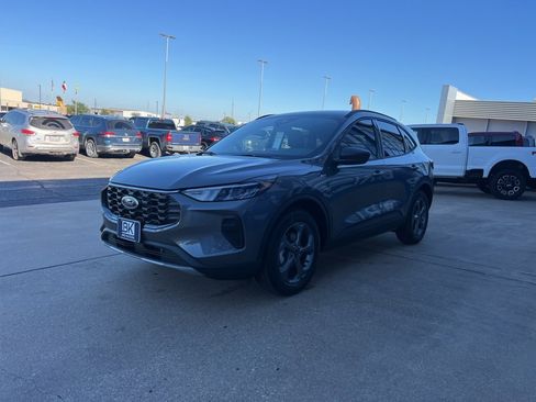 New 2026 Ford Escape ST-Line w/ Tech Pack #1 image 3