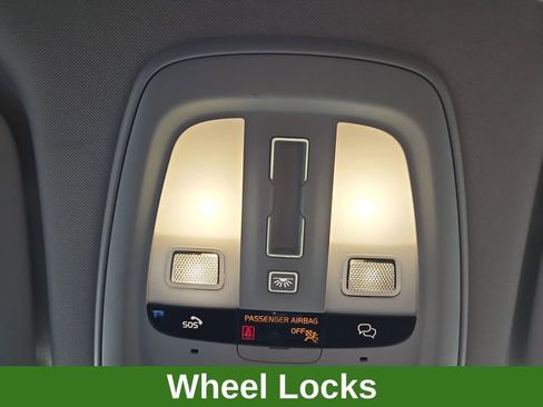 Used 2023 Volvo XC60 B5 Plus w/ Climate Package image 19