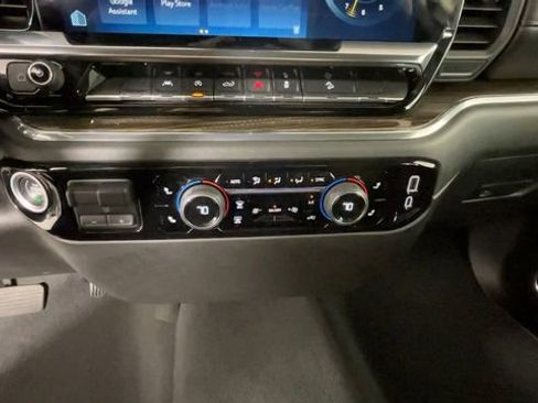 Used 2024 Chevrolet Silverado 1500 LT AWD/4WD image 27