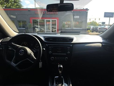 Used 2018 Nissan Rogue S FWD image 27