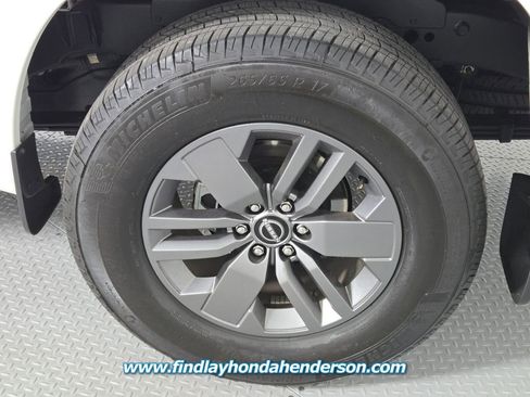 Used 2025 Nissan Frontier SV RWD image 10