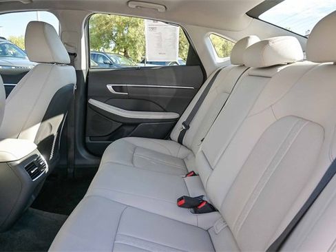 Certified 2025 Hyundai Sonata Limited image 18