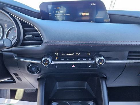 Used 2024 MAZDA MAZDA3 s image 21