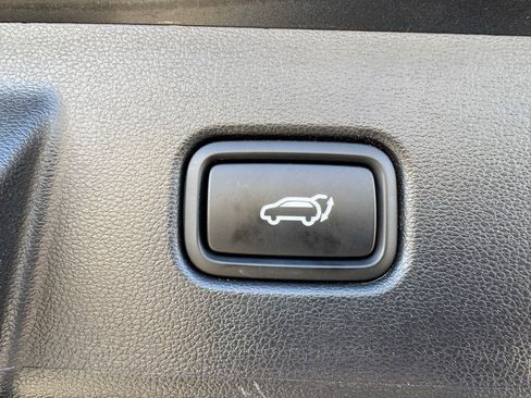 Used 2025 Hyundai Tucson Limited image 33