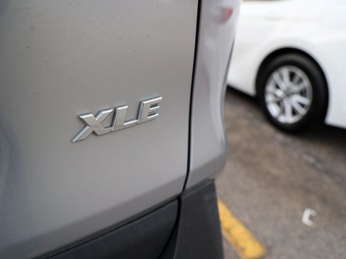 Used 2022 Toyota RAV4 XLE w/ Convenience Package FWD image 27