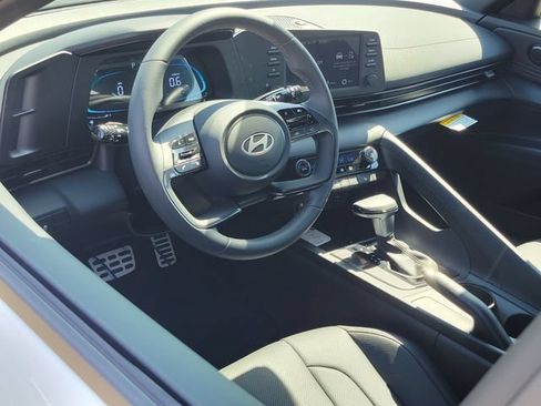 New 2026 Hyundai Elantra SEL Sport FWD image 5