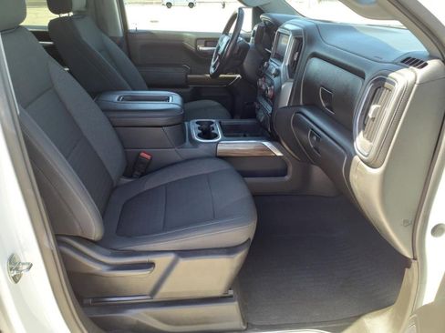 Used 2021 Chevrolet Silverado 1500 LT Trail Boss w/ Bed Protection Package image 16