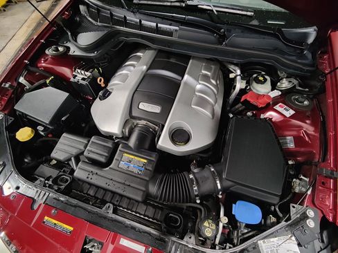 Used 2009 Pontiac G8 GXP image 4