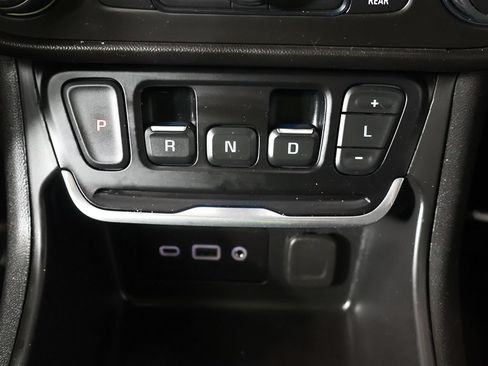 Used 2020 GMC Terrain SLE w/ Driver Convenience Package AWD/4WD image 36