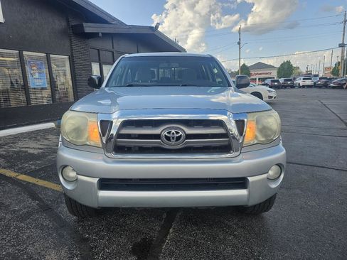 Used 2010 Toyota Tacoma 4x4 Double Cab image 2