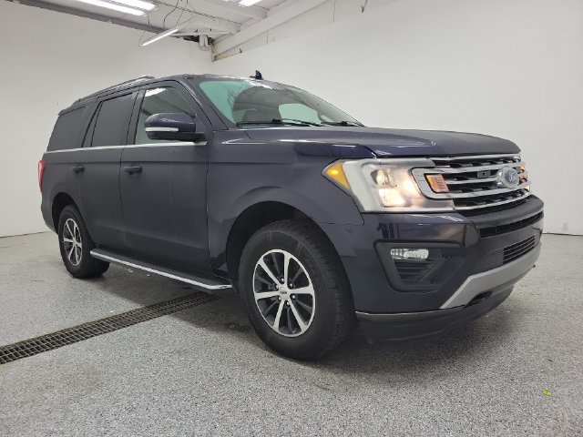 Used 2021 Ford Expedition XLT AWD/4WD image 2