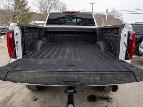 Used 2024 GMC Sierra 2500 Denali Ultimate w/ Snow Plow Prep/Camper Package image 6