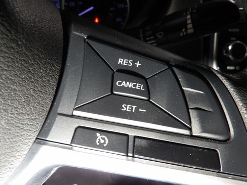 Used 2020 Nissan Versa S image 15