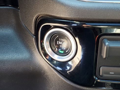 Used 2023 Chevrolet Silverado 1500 High Country w/ Technology Package image 16