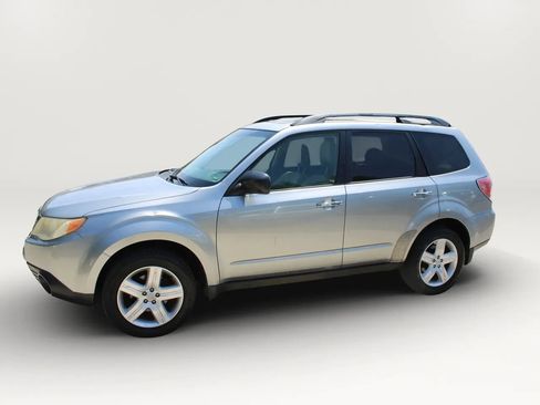 Used 2010 Subaru Forester 2.5X Premium w/ Popular Equipment Group 1A AWD/4WD image 6