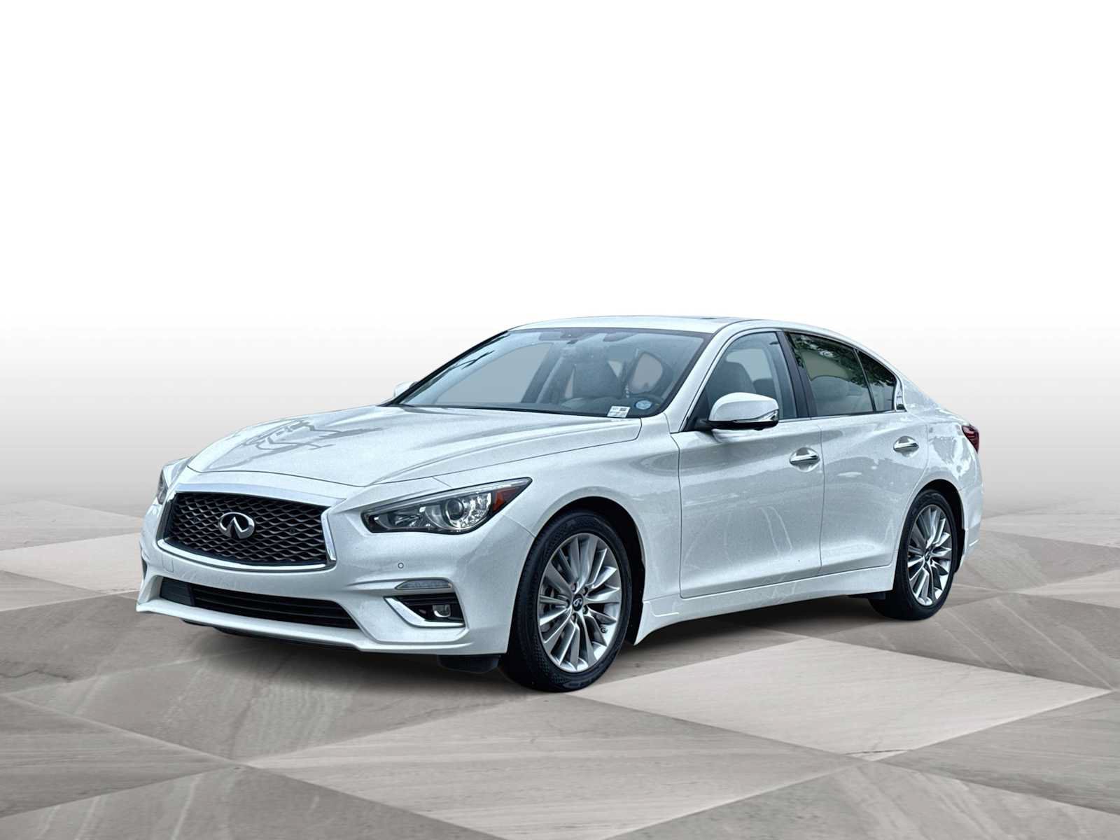 Used 2023 INFINITI Q50 Luxe w/ Cargo Package RWD image 4