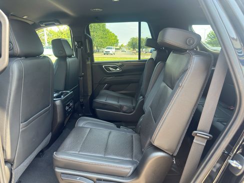 Used 2021 Chevrolet Tahoe High Country RWD image 17