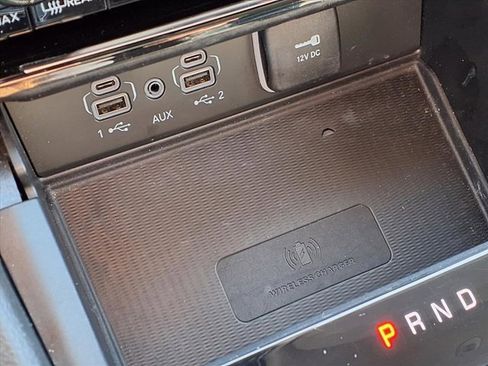 Used 2023 Jeep Grand Cherokee L Limited w/ Luxury Tech Group II image 16