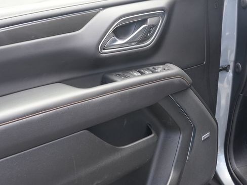 Used 2023 GMC Yukon XL AT4 w/ AT4 Premium Plus Package AWD/4WD image 12