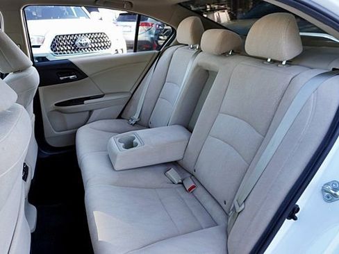 Used 2015 Honda Accord EX image 16