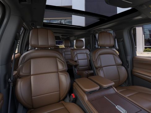 New 2026 Lincoln Navigator L Reserve AWD/4WD image 35